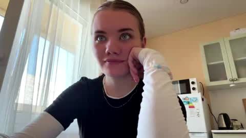 logancadarette online show from April 2026 12:14:02 PM