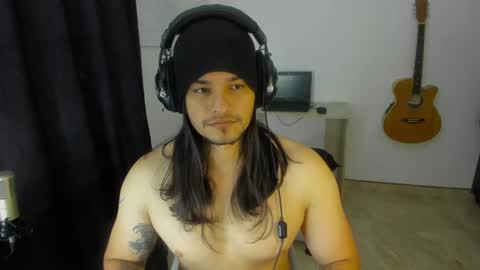 Snapshot of loganhot22 chatting on December 2024 08:43:02 AM Logan online show from December 2024 08:43:02 AM