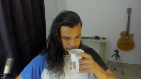 Snapshot of loganhot22 chatting on January 2025 09:36:02 PM Logan online show from January 2025 09:36:02 PM