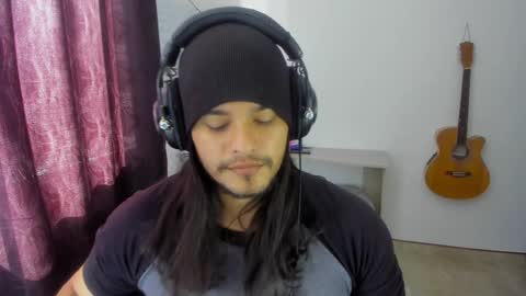 Snapshot of loganhot22 chatting on January 2025 03:04:01 PM Logan online show from January 2025 03:04:01 PM