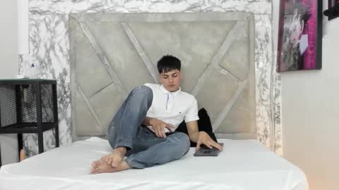 loganjhonson online show from October 2025 03:07:02 AM