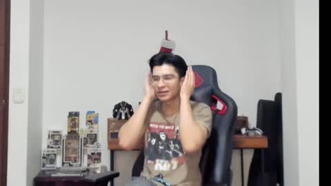 Snapshot of logannick chatting on January 2025 08:09:02 AM Logan online show from January 2025 08:09:02 AM