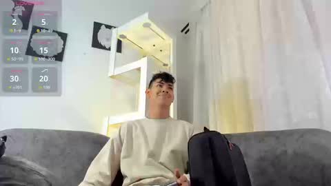 logantwink18 online show from September 2025 01:13:01 PM