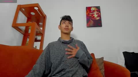 logantwink18 online show from September 2025 11:45:02 AM