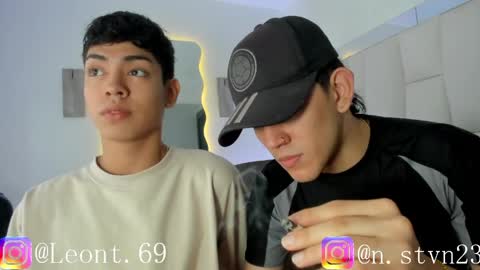 logantwink18 online show from April 2026 01:33:02 PM