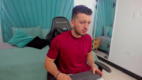 Logan Wolf online show from March 2026 12:10:02 PM