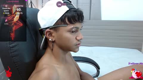 Snapshot of loistwink_1 chatting on January 2025 09:48:02 AM LOUIS online show from January 2025 09:48:02 AM