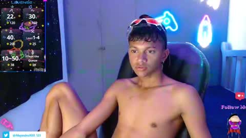 Snapshot of loistwink_1 chatting on February 2025 03:55:02 AM LOUIS online show from February 2025 03:55:02 AM