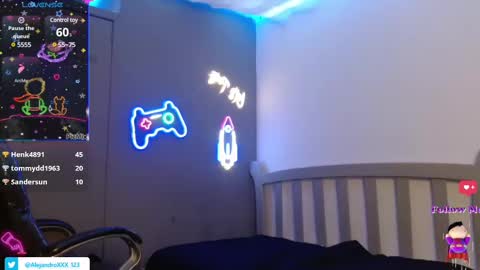 Snapshot of loistwink_1 chatting on March 2025 10:41:01 AM LOUIS online show from March 2025 10:41:01 AM