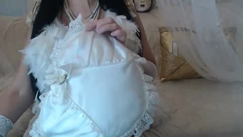 Snapshot of lokagold chatting on January 2026 07:24:02 AM Lilu online show from January 2026 07:24:02 AM