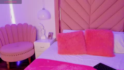 Snapshot of lola__26 chatting on June 2026 03:07:02 AM Lola online show from June 2026 03:07:02 AM