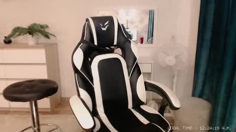 Snapshot of lola_anderson chatting on January 2025 07:24:02 AM Lola online show from January 2025 07:24:02 AM