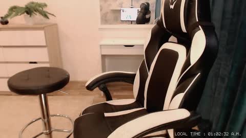 Snapshot of lola_anderson chatting on February 2025 08:02:02 AM Lola online show from February 2025 08:02:02 AM