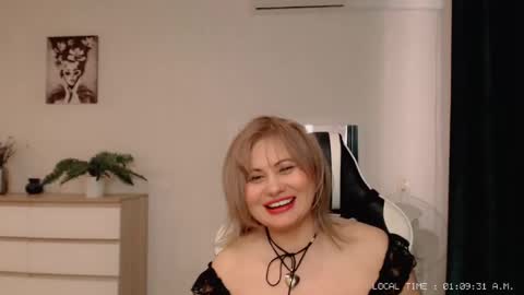 Snapshot of lola_anderson chatting on February 2025 08:09:02 AM Lola online show from February 2025 08:09:02 AM