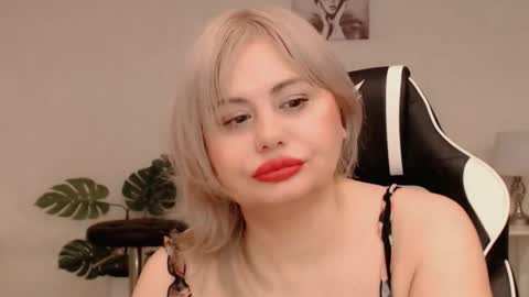 Snapshot of lola_anderson chatting on January 2026 10:20:01 AM Lola online show from January 2026 10:20:01 AM