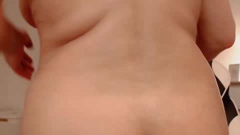 Snapshot of lola_anderson chatting on February 2026 05:51:01 AM Lola online show from February 2026 05:51:01 AM