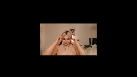  Lola  online show from April 2026 05:41:02 AM