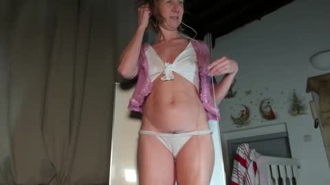 lola_belgium online show from January 2025 05:17:01 PM