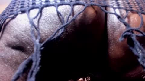 Lola online show from September 2025 12:10:01 PM