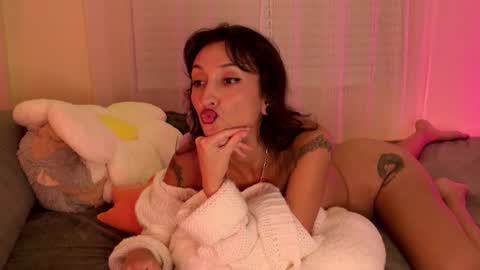 Snapshot of lola_la_lita chatting on November 2025 07:19:02 AM lola_la_lita online show from November 2025 07:19:02 AM