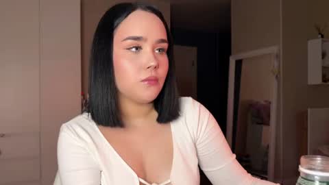 lola_razee online show from July 2026 12:01:01 AM