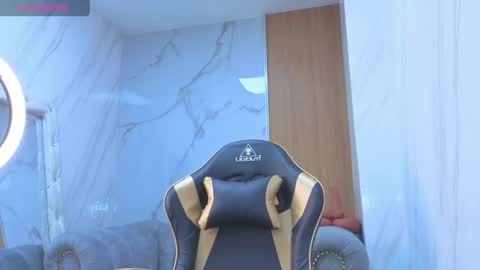 Lola online show from May 2026 02:30:01 AM