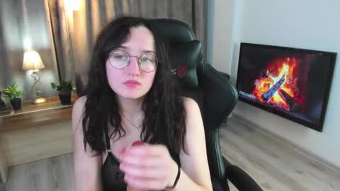 Snapshot of lola_sugar chatting on December 2024 10:23:01 PM Lola online show from December 2024 10:23:01 PM