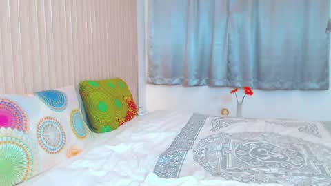 Lola online show from December 2024 02:37:02 PM