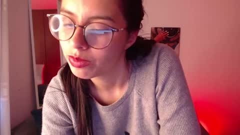 Snapshot of lolaandcamille chatting on March 2025 10:42:01 PM lolaandcamille online show from March 2025 10:42:01 PM