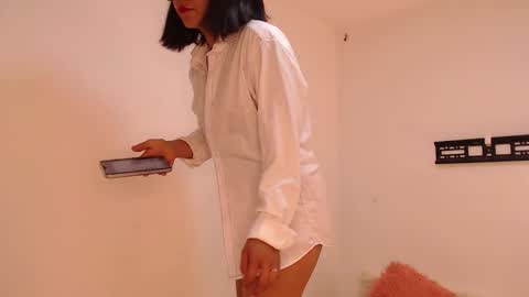 Snapshot of lolaandcamille chatting on October 2025 01:57:02 PM lolaandcamille online show from October 2025 01:57:02 PM