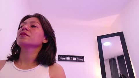 Snapshot of lolaandcamille chatting on November 2025 09:34:01 AM lolaandcamille online show from November 2025 09:34:01 AM