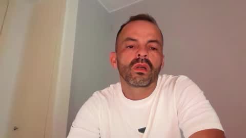 lolaandresbis online show from May 2026 03:19:02 PM