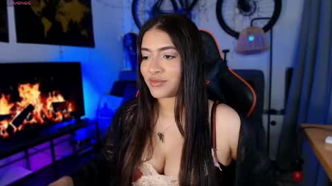 lolaasmith_21 online show from May 2026 02:55:02 PM
