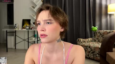 lolaatatee online show from July 2026 08:04:02 PM