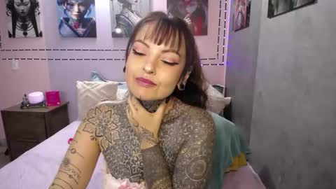 Lola online show from July 2026 08:55:01 PM
