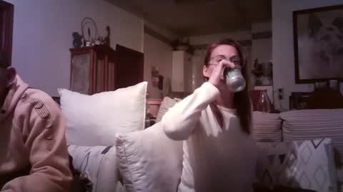 Snapshot of lolahueso chatting on February 2025 06:58:02 PM LOLA HUESO y ERIC online show from February 2025 06:58:02 PM