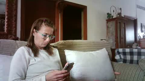 Snapshot of lolahueso chatting on March 2025 11:36:02 AM LOLA HUESO y ERIC online show from March 2025 11:36:02 AM