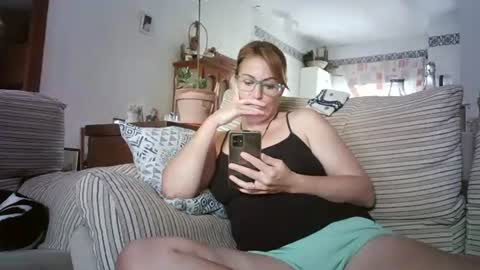 Snapshot of lolahueso chatting on September 2025 09:44:01 AM LOLA HUESO y ERIC online show from September 2025 09:44:01 AM