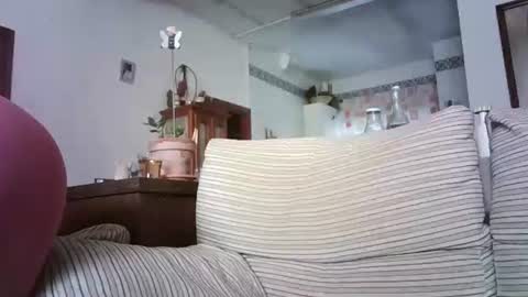 Snapshot of lolahueso chatting on October 2025 08:22:02 AM LOLA HUESO y ERIC online show from October 2025 08:22:02 AM