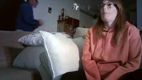 Snapshot of lolahueso chatting on December 2025 03:32:02 PM LOLA HUESO y ERIC online show from December 2025 03:32:02 PM