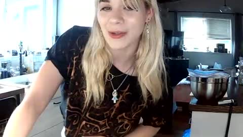 Lola Lixx online show from July 2026 02:05:17 AM