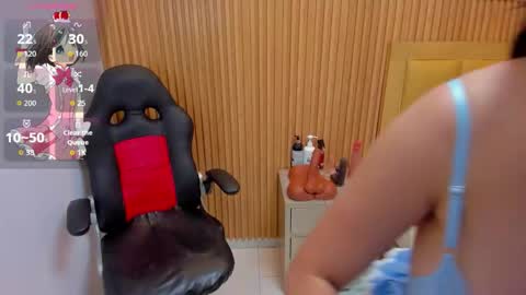 LOLA online show from October 2025 03:43:02 AM