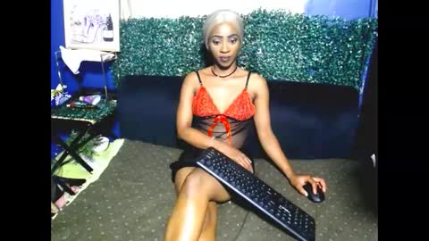 lolasavagexo online show from April 2026 01:10:02 AM