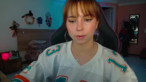 Snapshot of lolaverse chatting on October 2025 04:18:01 PM Lola doll online show from October 2025 04:18:01 PM