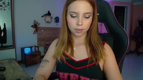 Snapshot of lolaverse chatting on October 2025 05:58:02 PM Lola doll online show from October 2025 05:58:02 PM