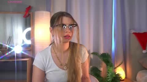 Snapshot of lollastich__ chatting on January 2026 08:17:01 AM Lola online show from January 2026 08:17:01 AM