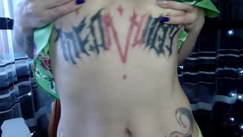 Snapshot of lollifox_1 chatting on February 2026 05:58:02 AM Lisa online show from February 2026 05:58:02 AM