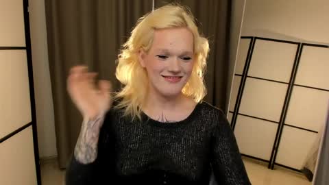 lollita online show from April 2026 06:00:02 AM