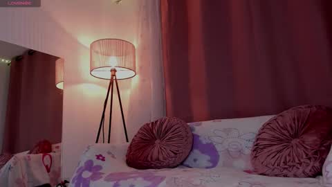 Lolly  online show from December 2025 07:36:01 AM