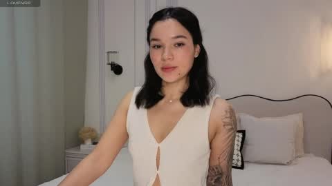 Snapshot of lolly_turner chatting on May 2026 02:53:01 AM lolly_turner online show from May 2026 02:53:01 AM